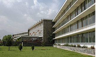 住宿舍，仿佛還在校園